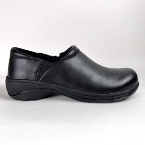 Mozo Women’s Forza Slip Resistant Work Clogs | Size 7